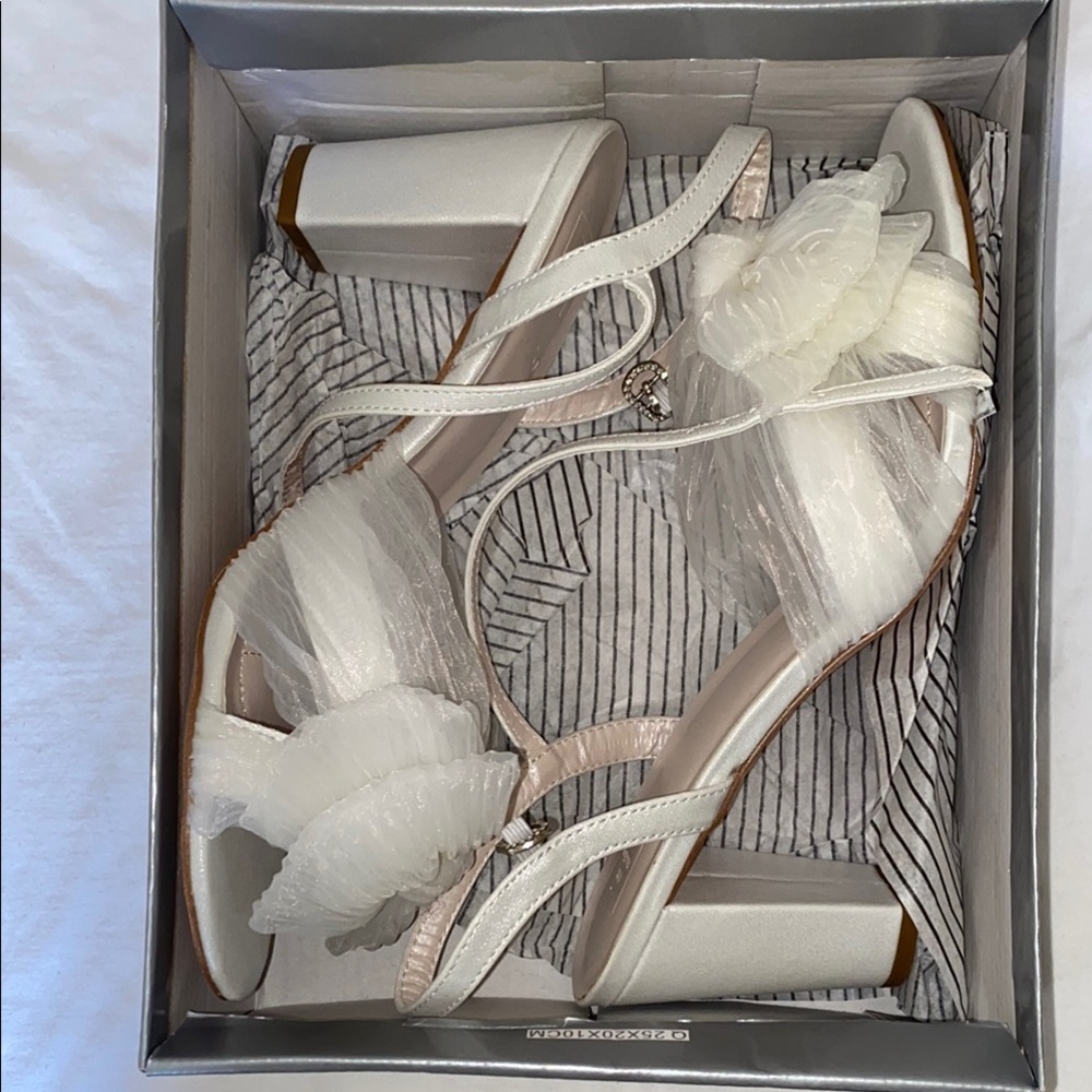 David’s Bridal - White Bow Block Heels
